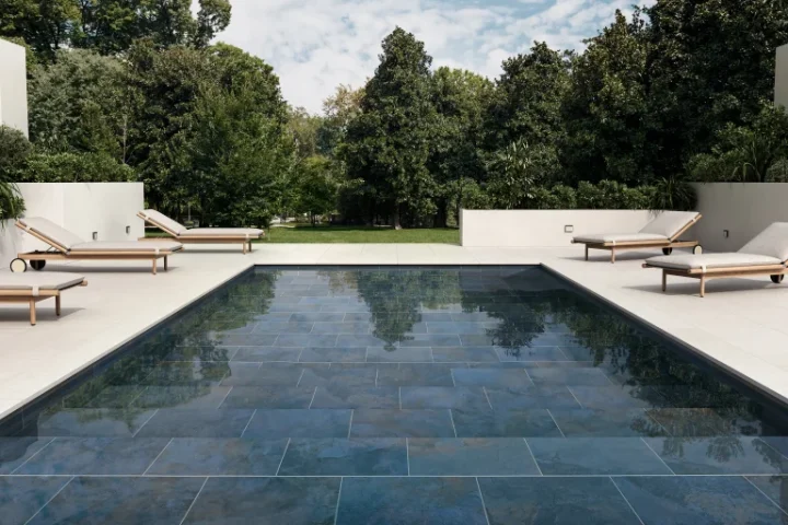 PIERRE-DE-BALI-AZUL-768x512